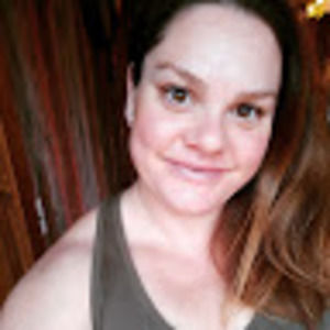 Meet your Posher, Holly